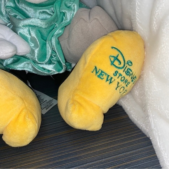 Two Minnie Disney store 20” stuffed animals - Picture 4 of 7